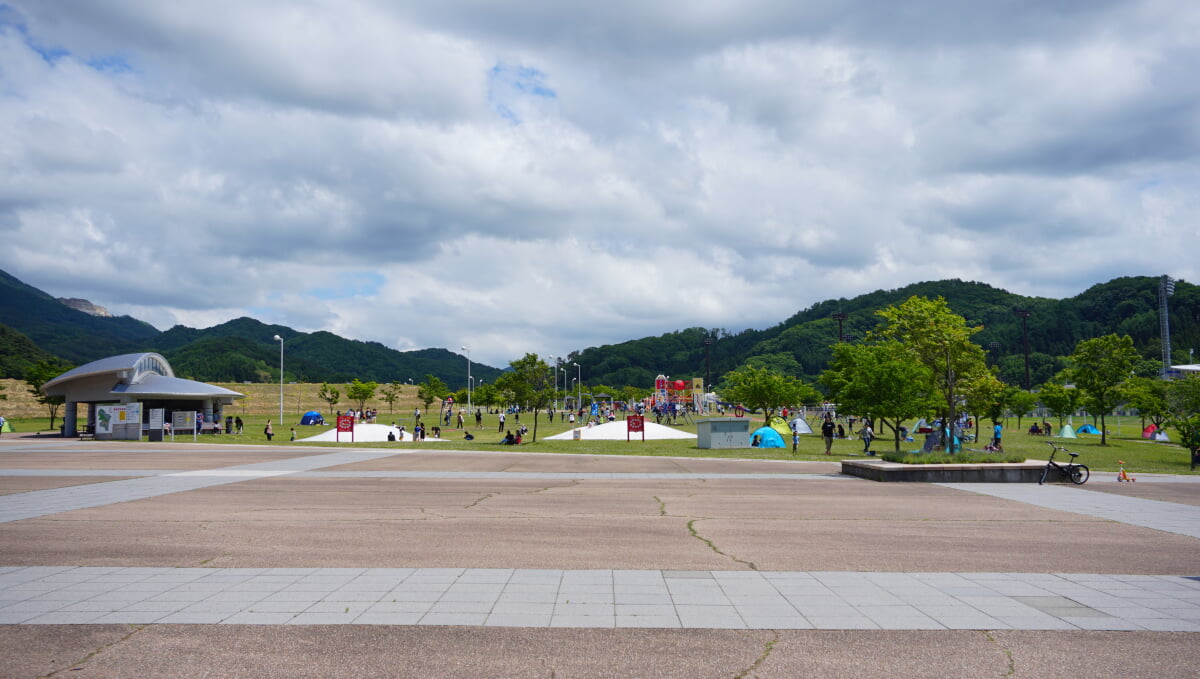 新青森県総合運動公園の写真 ©掬茶(CC BY-SA 4.0)