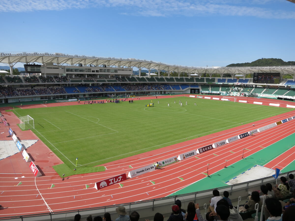 長崎県立総合運動公園の写真 ©Waka77(Public domain)