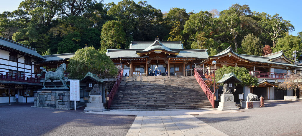 諏訪神社の写真 ©雷太(CC BY 2.0)