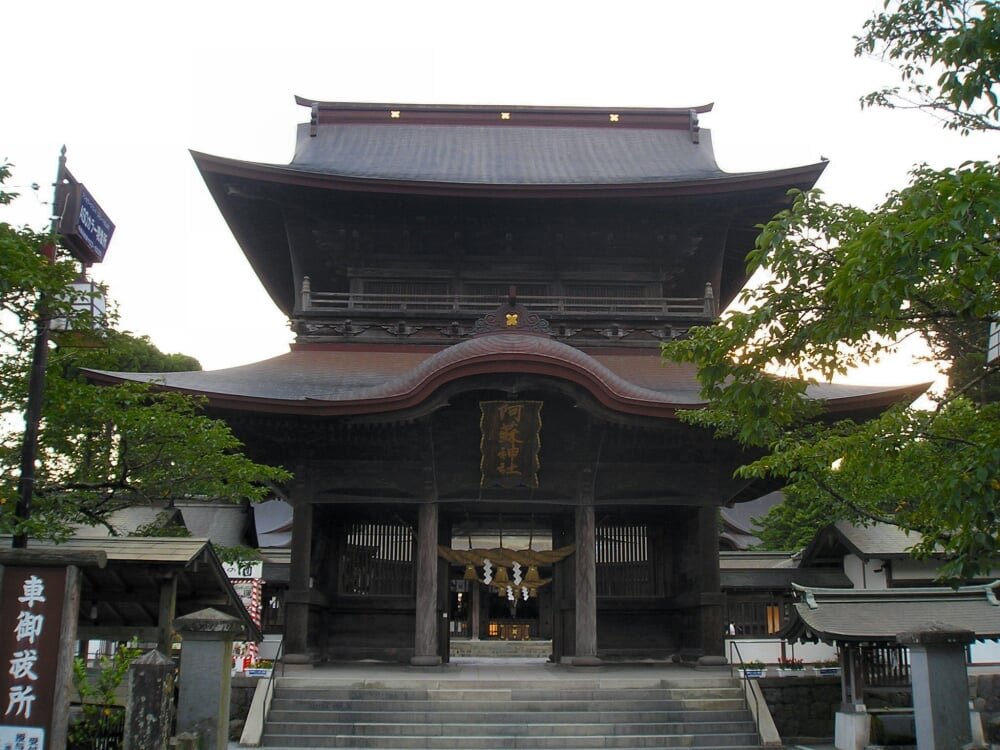 阿蘇神社の写真 ©STA3816(CC BY-SA 3.0)