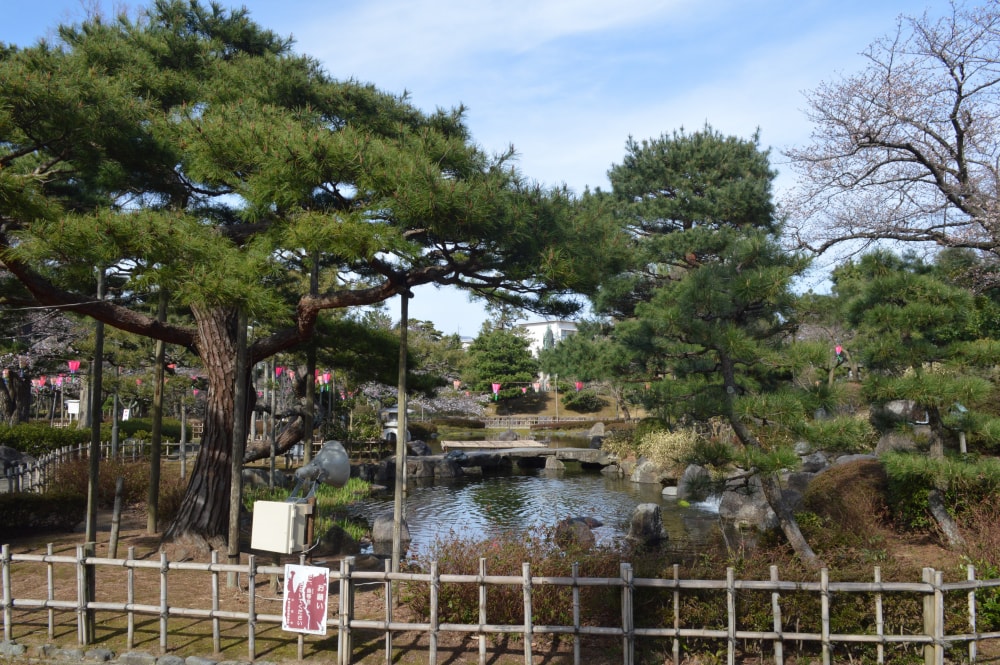 芦城公園の写真 ©Asturio(CC BY-SA 4.0)