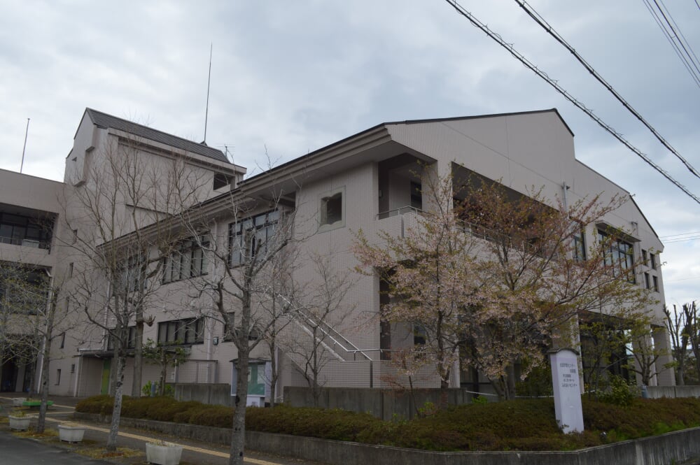 与謝野町立図書館の写真 ©Asturio(CC BY-SA 4.0)