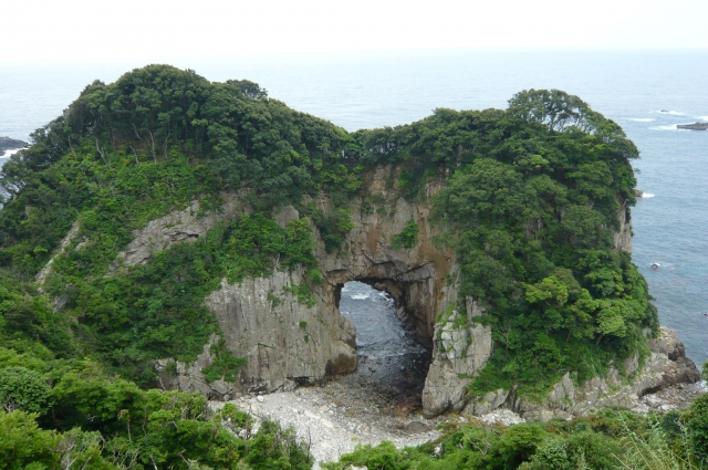 白山洞門の写真 