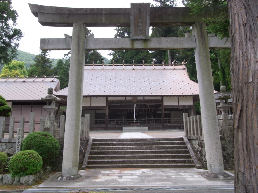 高売布神社の写真 ©ikedas(CC BY-SA 3.0)