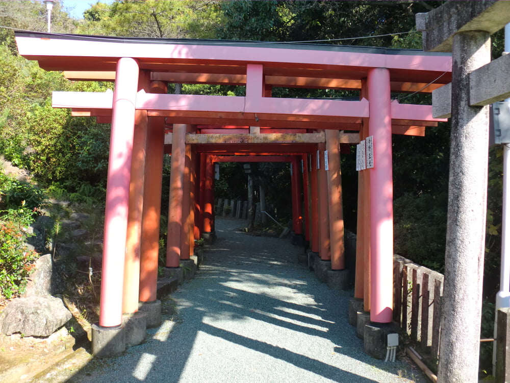 高橋稲荷神社の写真 ©Hyolee2(CC BY-SA 3.0)