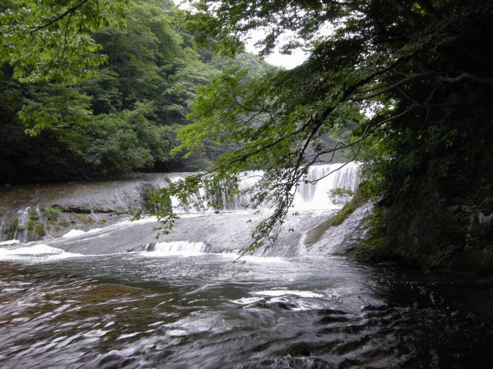 滑津大滝の写真 ©contri from Yonezawa-Shi, Yamagata, Japan(CC BY-SA 2.0)