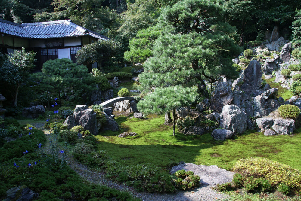 青岸寺の写真 ©663highland(CC-BY-SA-3.0)