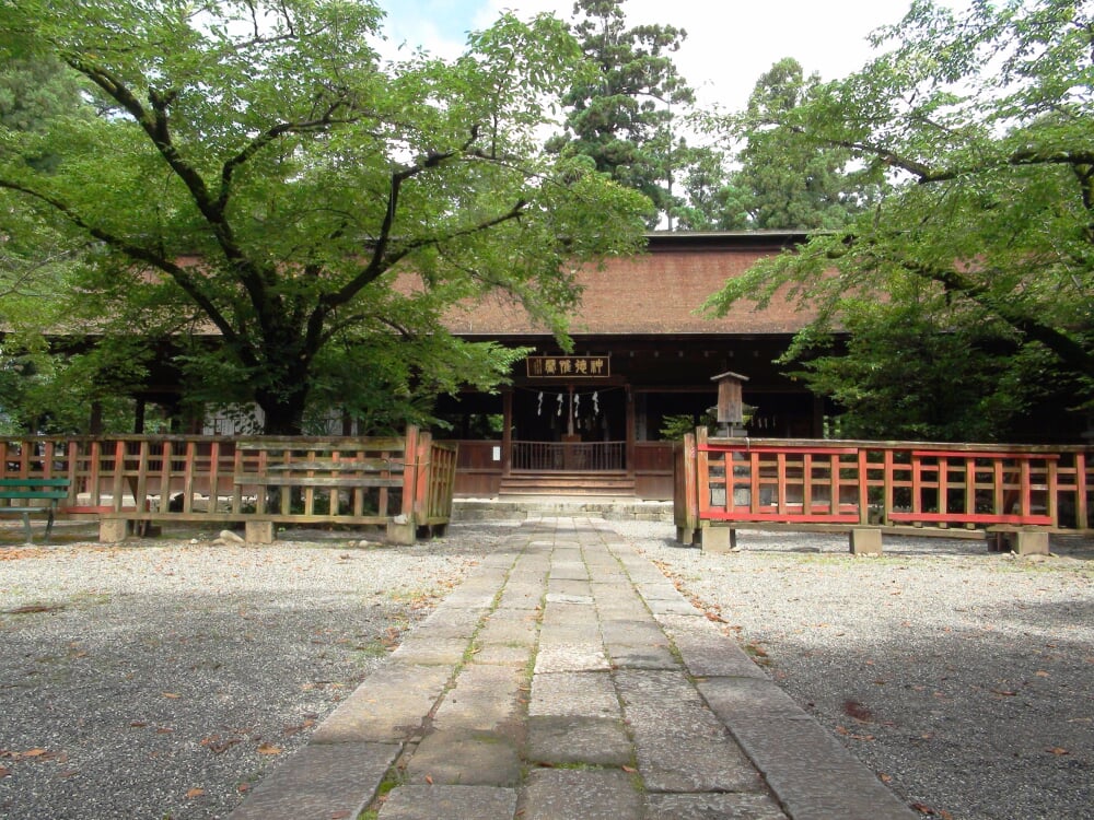 大井俣窪八幡神社の写真 ©さかおり(CC BY-SA 3.0)