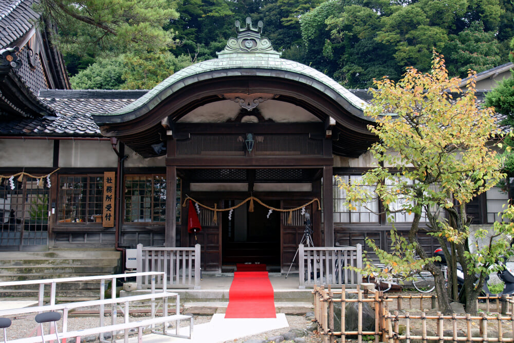 石浦神社の写真 ©663highland(CC-BY-SA-3.0)