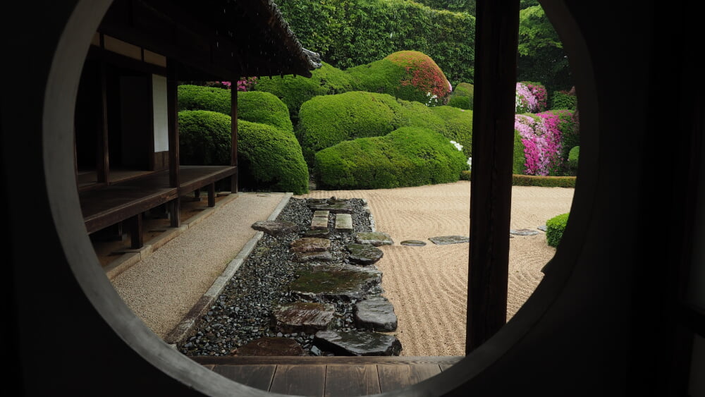 頼久寺の写真 ©Ka23(CC BY-SA 4.0)