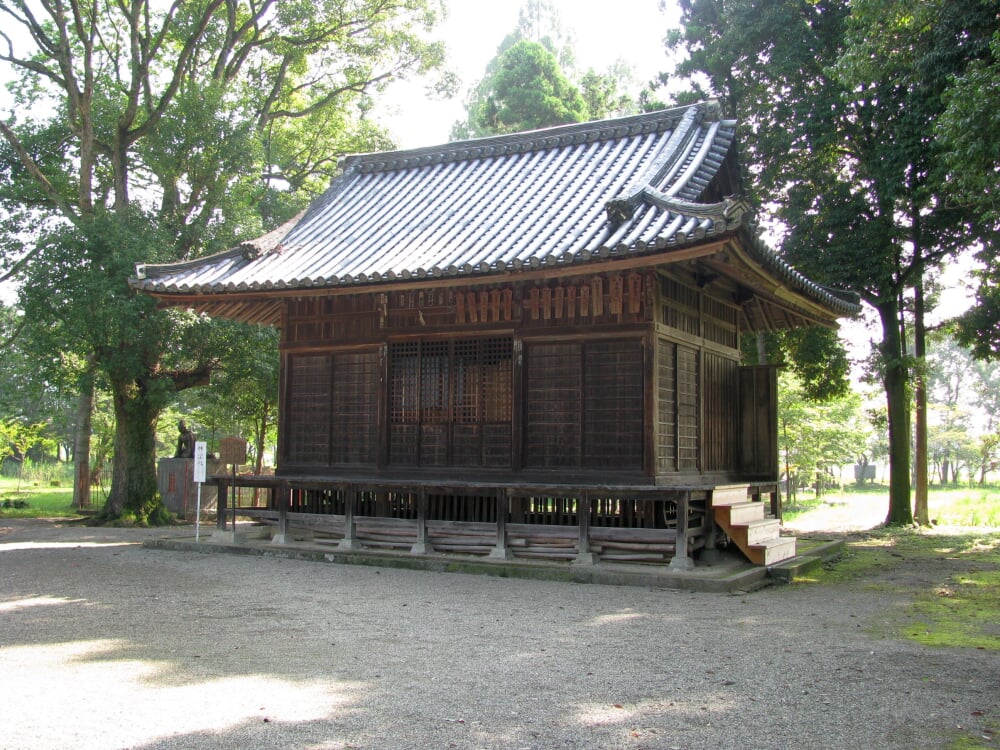 作楽神社の写真 ©Aimaimyi(CC BY-SA 3.0)