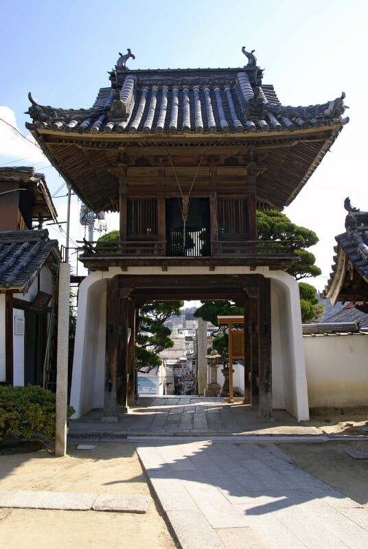 天寧寺の写真 ©663highland(CC-BY-SA-3.0)