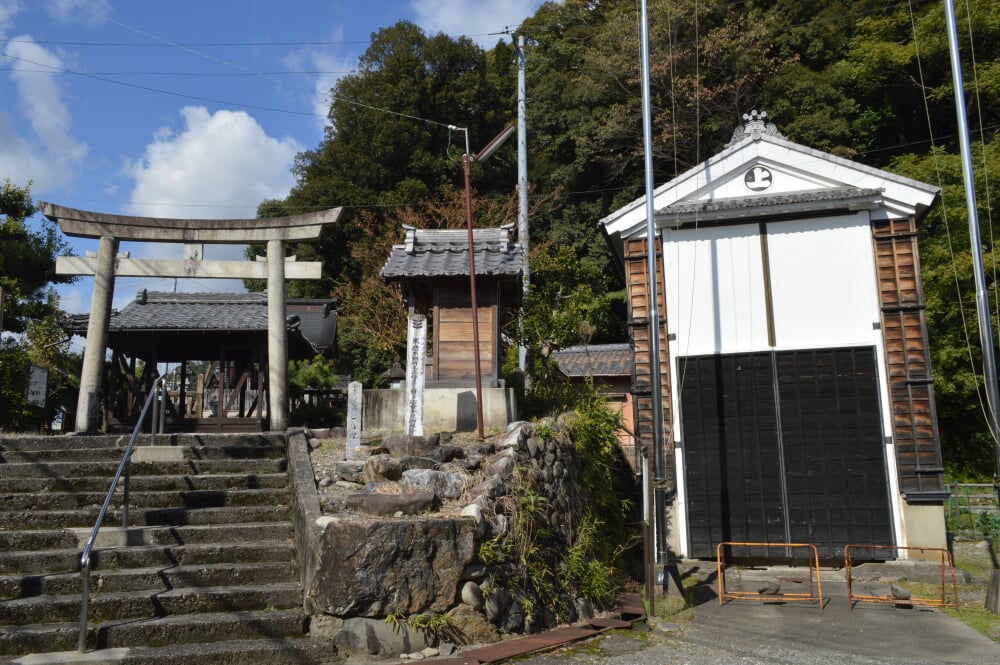 三輪神社の写真 ©Asturio(CC BY-SA 4.0)