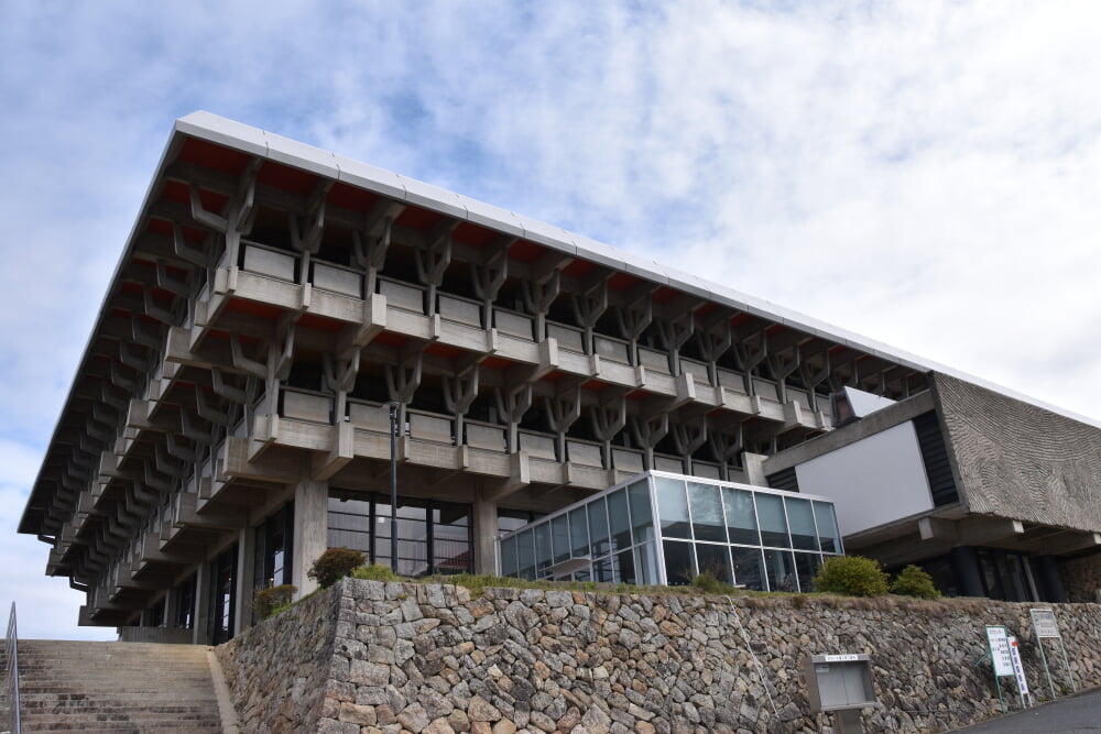 津山文化センターの写真 ©津山市立図書館 Public Library of Tsuyama(CC BY 2.0)