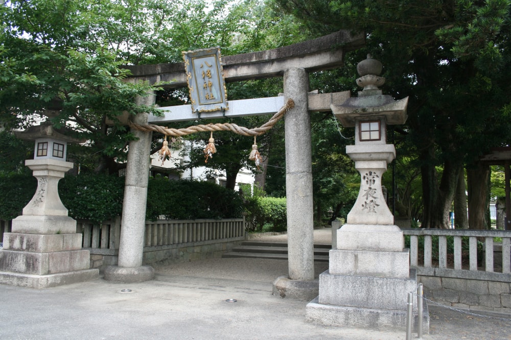 池田八坂神社の写真 ©bittercup(CC BY-SA 3.0)