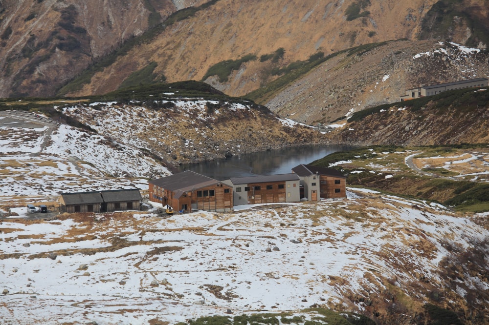 立山室堂山荘の写真 ©Alpsdake(CC BY-SA 4.0)