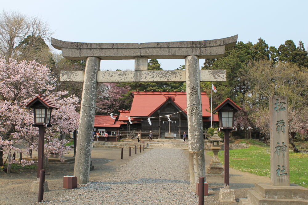 松前神社の写真 ©pakku(CC BY 3.0)