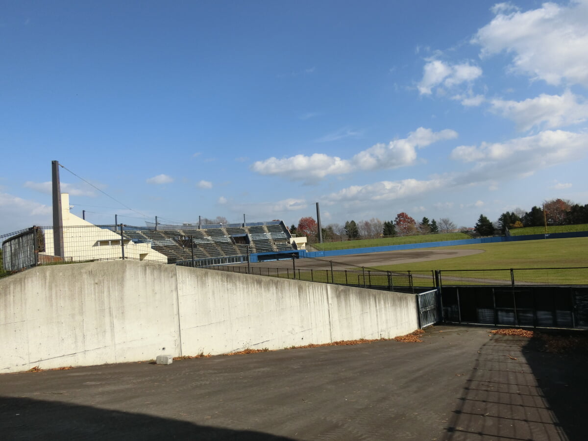 北海道立野幌総合運動公園の写真 ©Psjk2106(CC BY-SA 4.0)