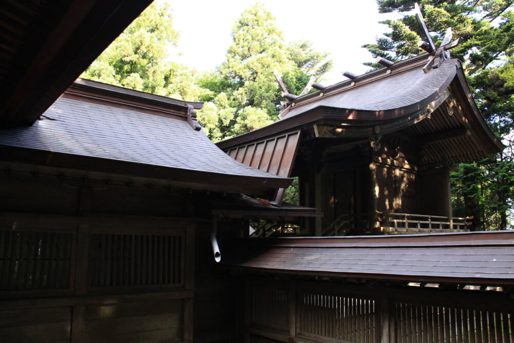 零羊崎神社の写真 ©ChiefHira(CC BY-SA 3.0)