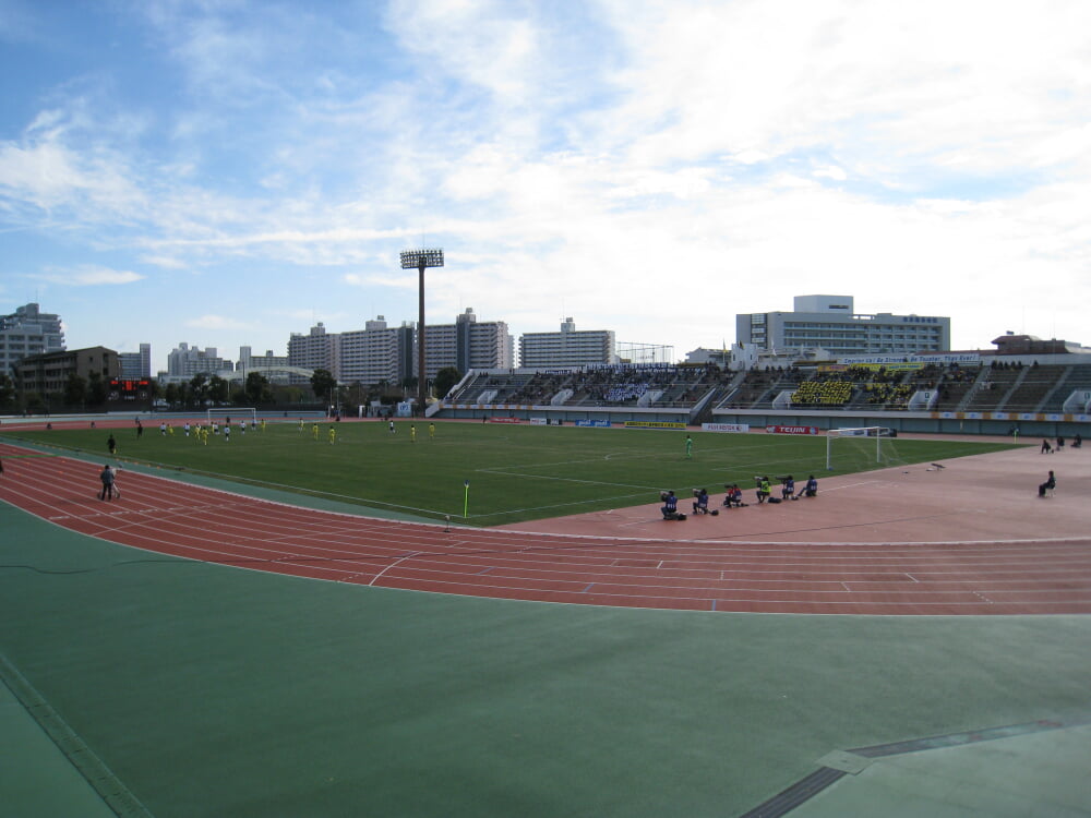 江戸川区陸上競技場の写真 ©WAKA77(CC0)